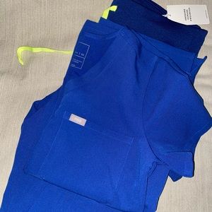 Figs xs electric blue top small jogger pants